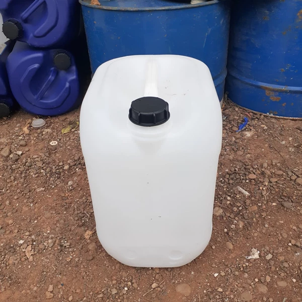 Jerigen Plastik Polos Ukuran 30 Liter